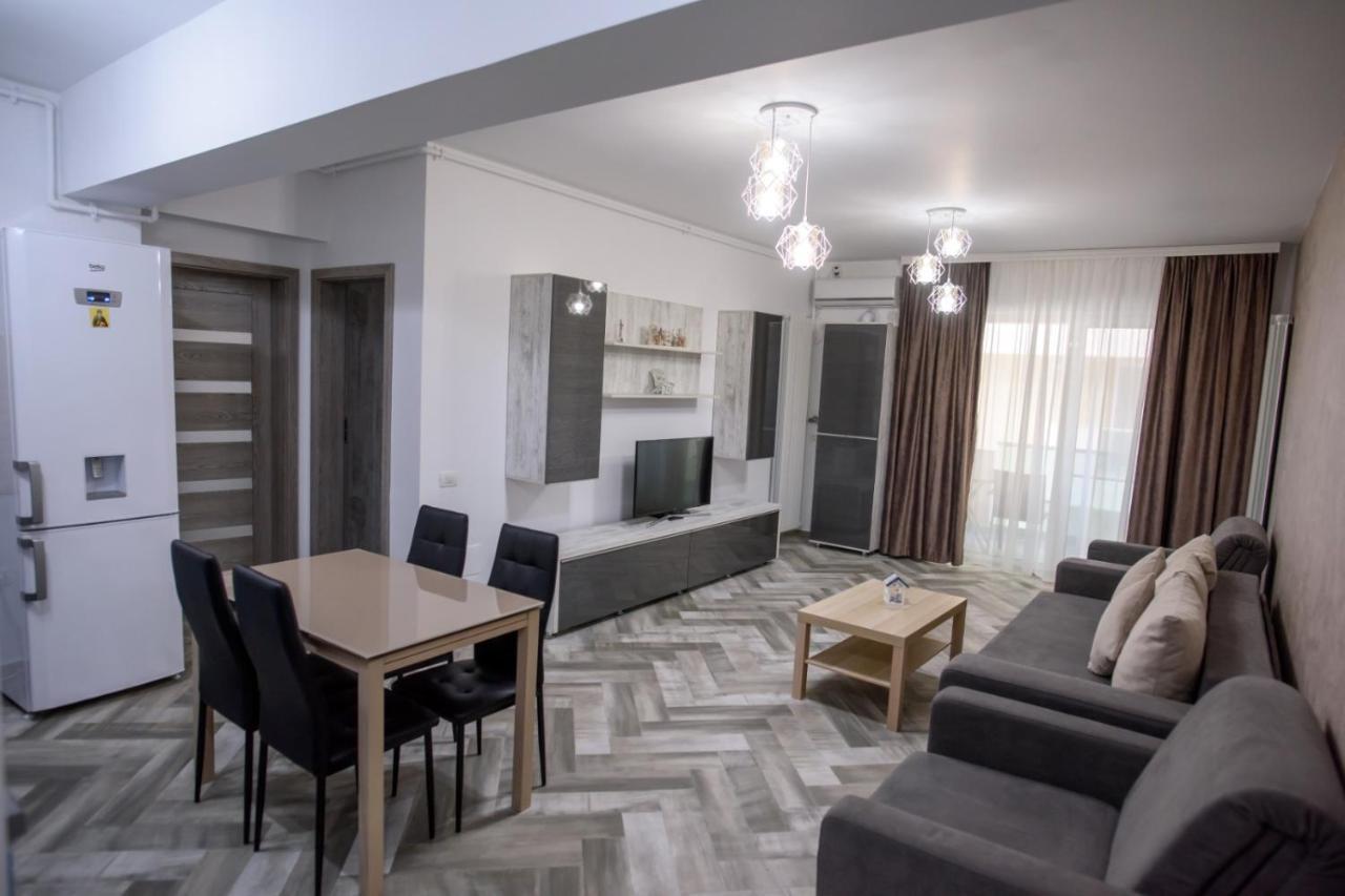 C&Y Zev Apartments Mamaia Buitenkant foto