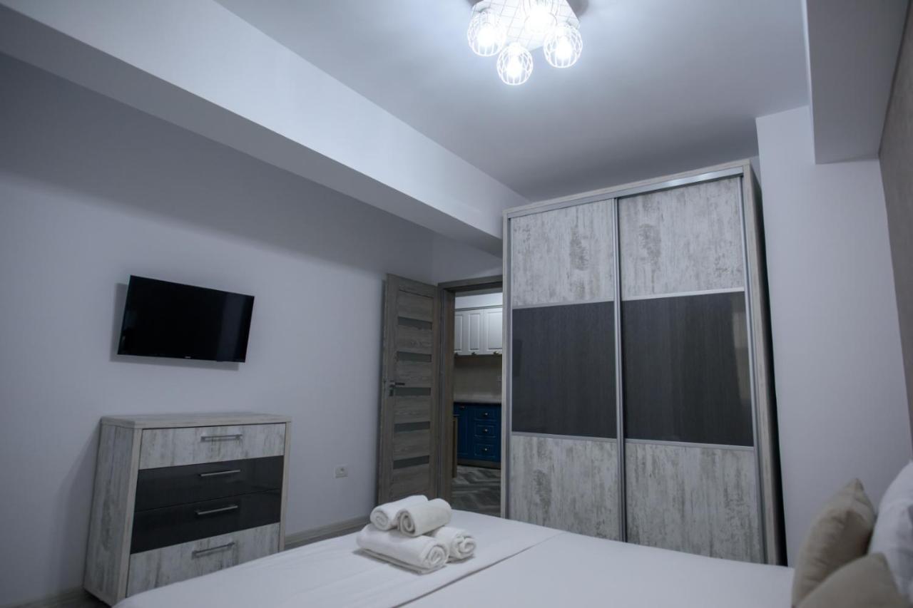 C&Y Zev Apartments Mamaia Buitenkant foto