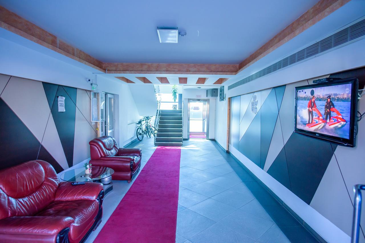 C&Y Zev Apartments Mamaia Buitenkant foto