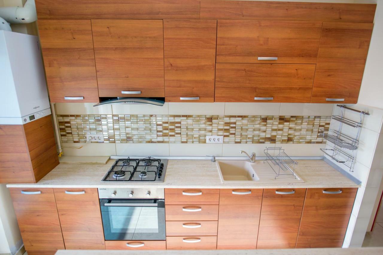 C&Y Zev Apartments Mamaia Buitenkant foto